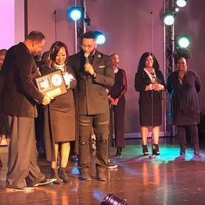 Meet your Posher, Leslie